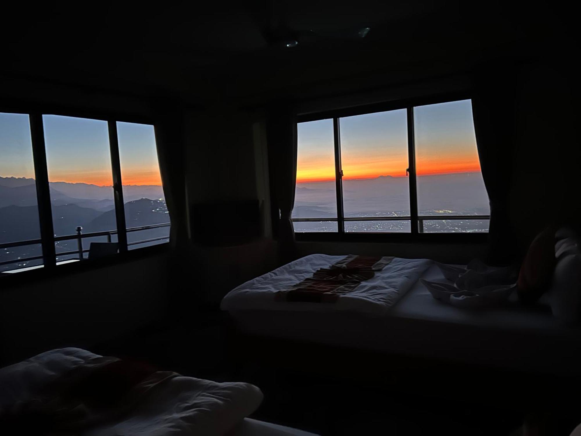 Hotel Pristine Himalaya Pokhara Eksteriør bilde